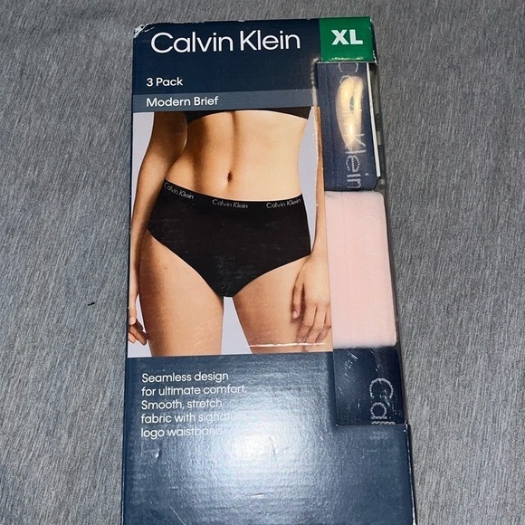 Calvin Klein NWT Ladies' Seamless Briefs, 3-pack - (Gray/Tan/Black) size XL - Picture 1 of 6